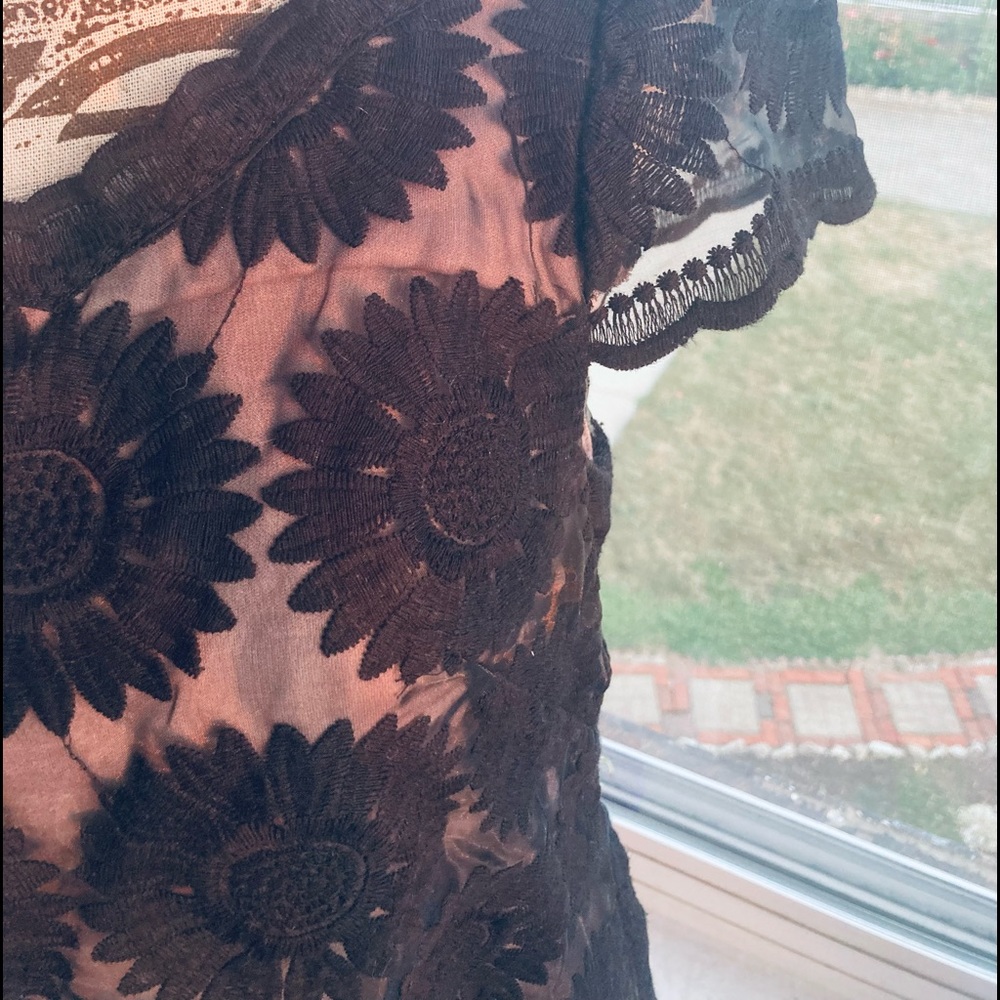 Betsy Johnson, Dress size 6.